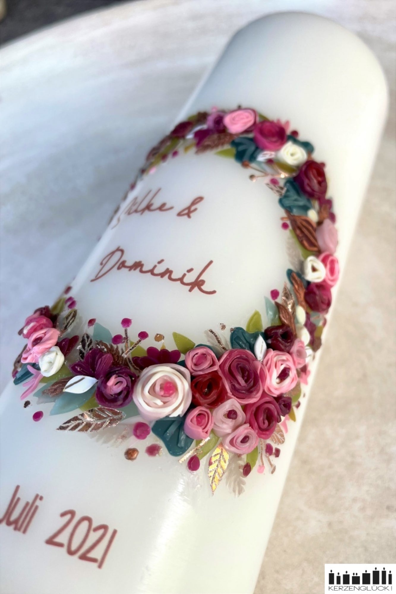 Hochzeitskerze "Feiner Kranz mit Rosen"