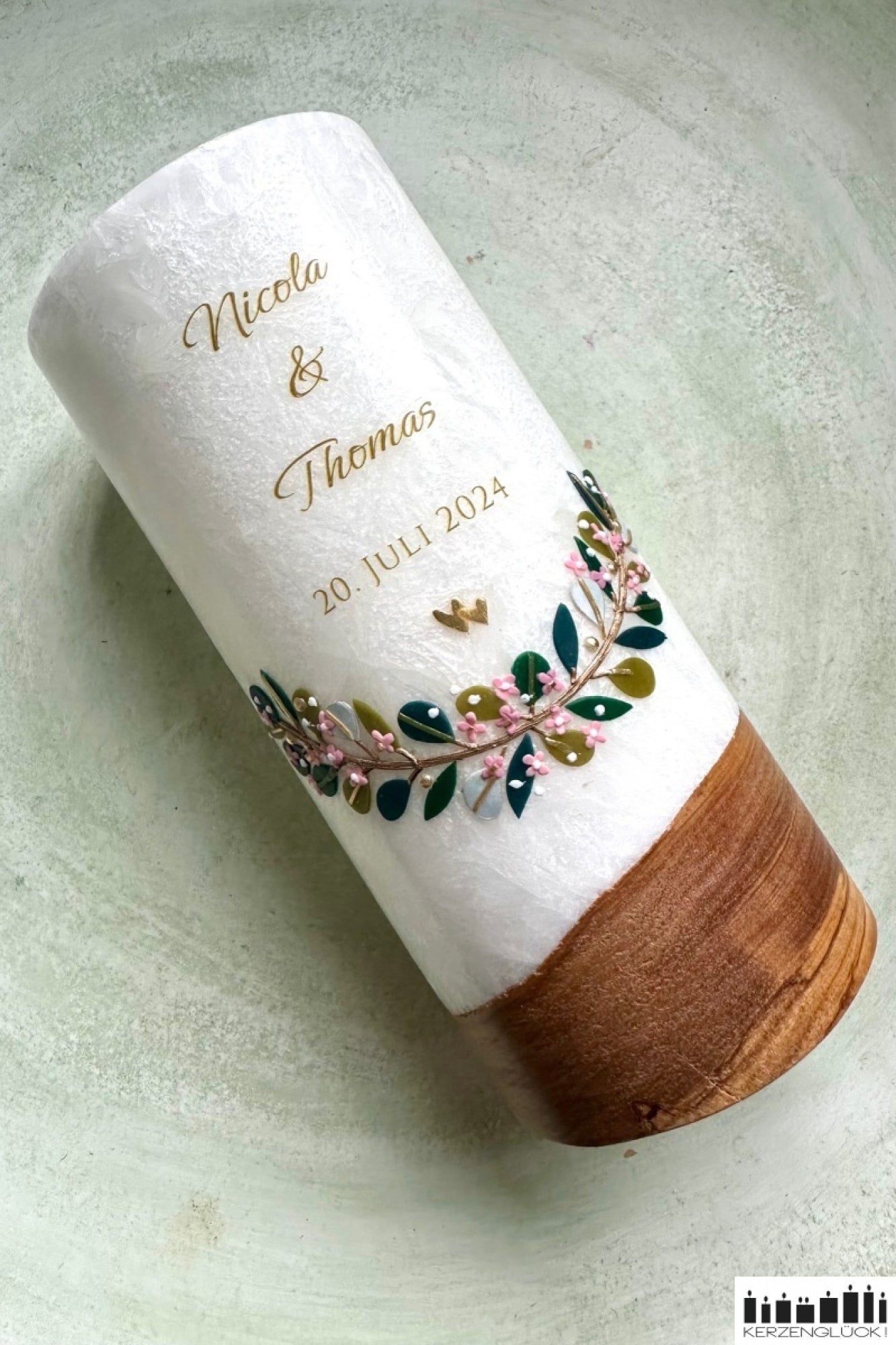 Hochzeitskerze mit Holz- und Teelichteinsatz "Blätterbogen mit Blüten"