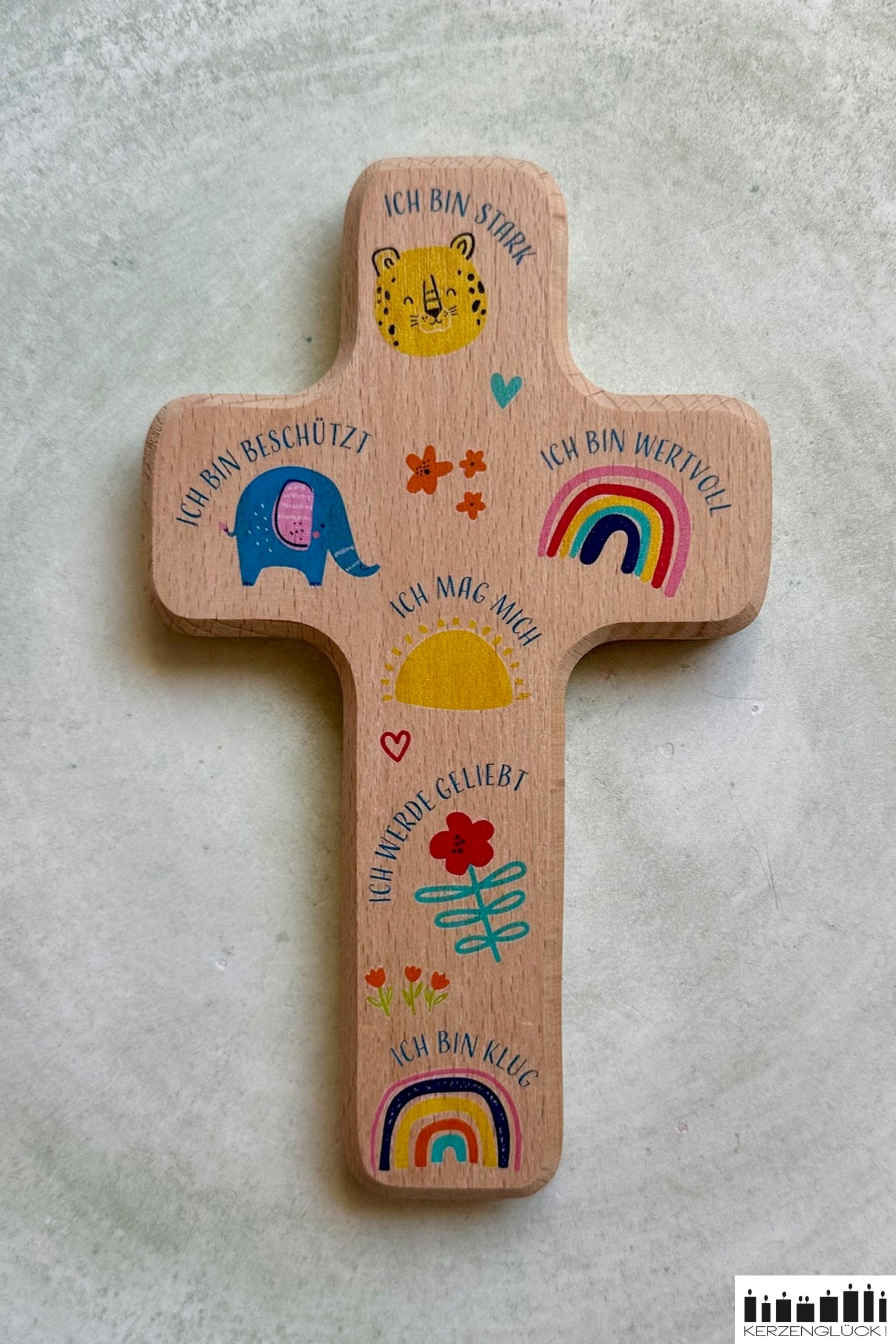 Holzkreuz von oben fotografiert