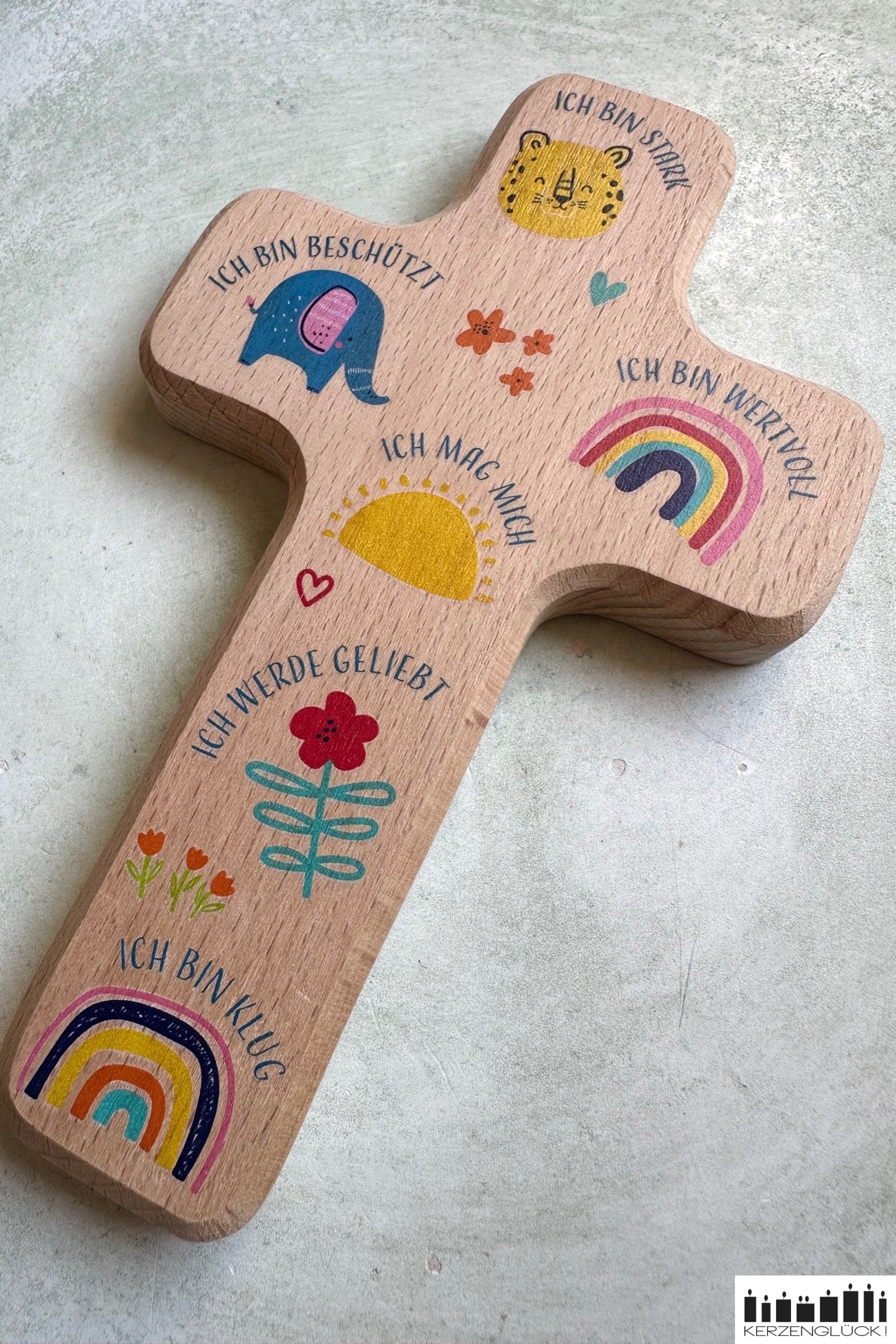 Holzkreuz schräg von oben , Detailaufnahme