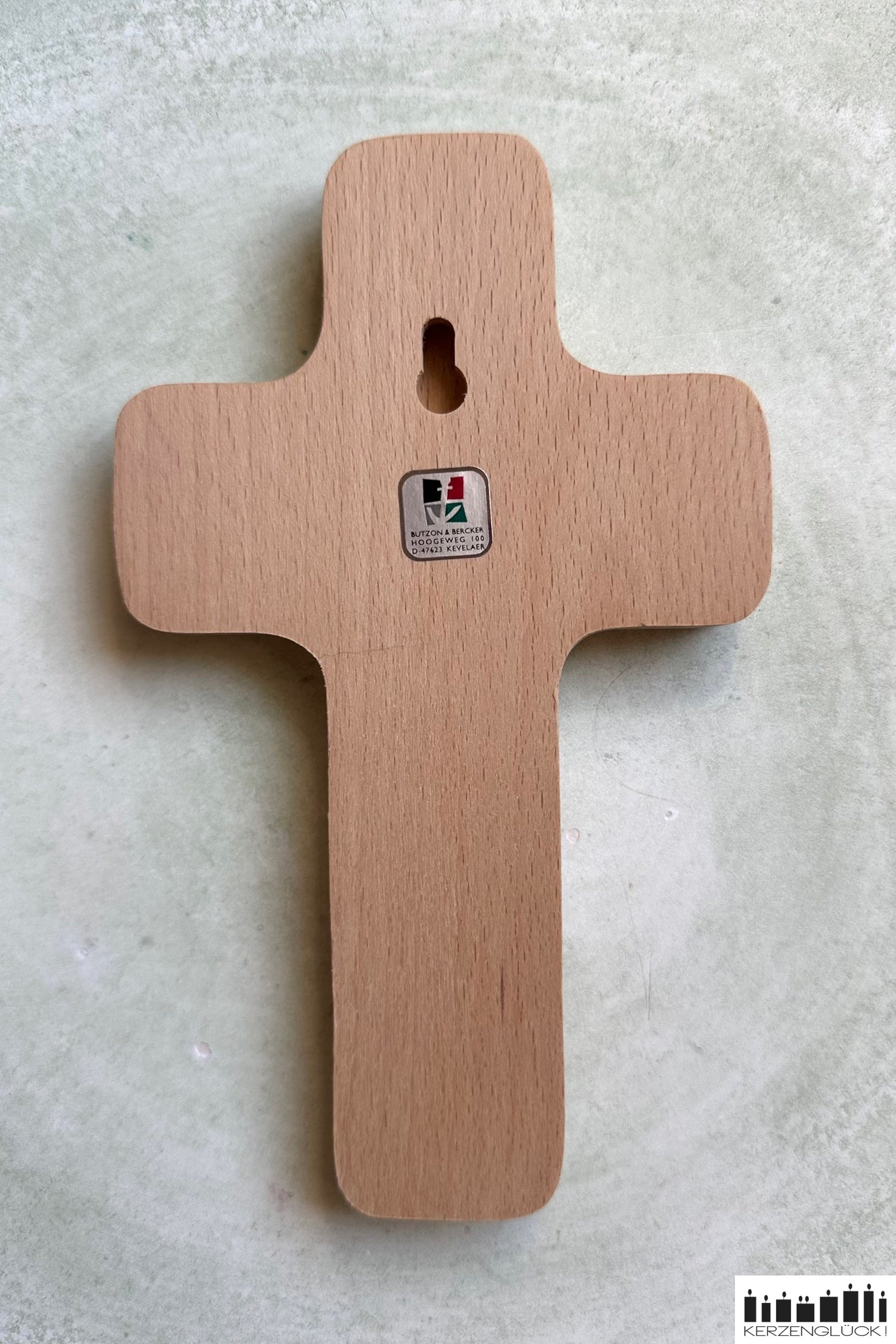 Holzkreuz von hinten, Aufhängung sichtbar