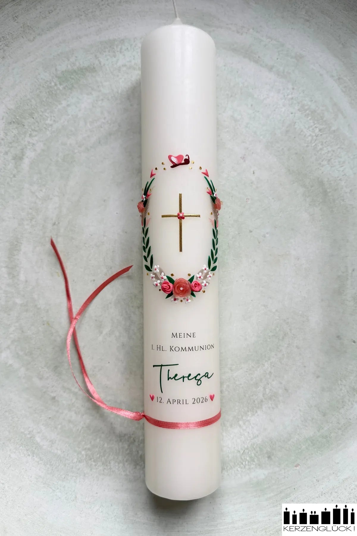 Kommunionkerze Schmetterlingszauber in der Größe 30x5 cm