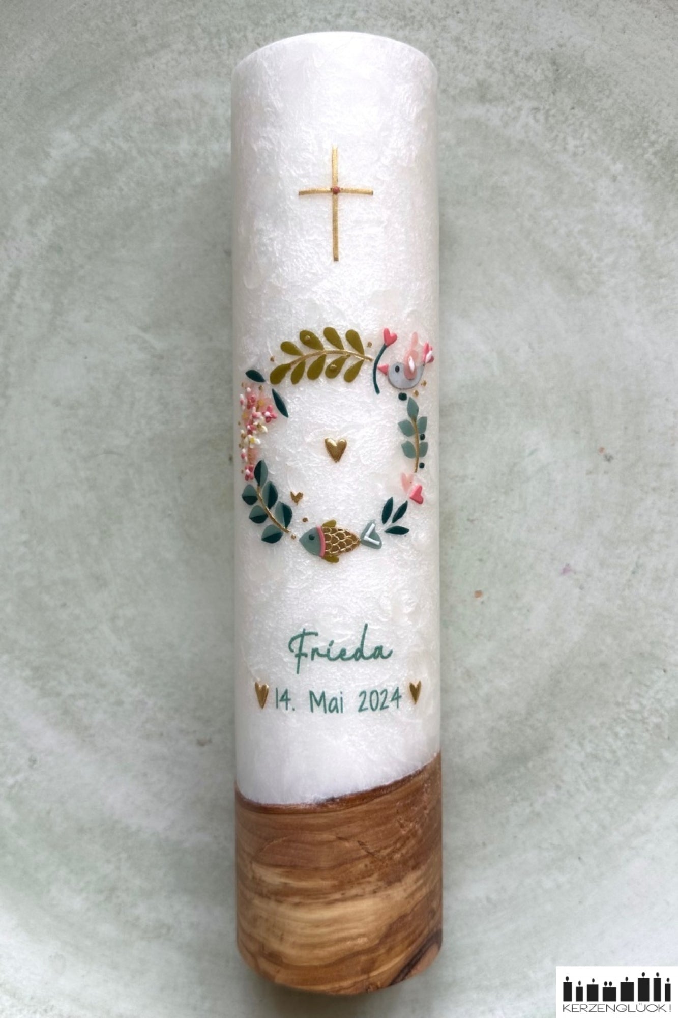 Taufkerze mit Holzelement "Kranz mit Symbolen"