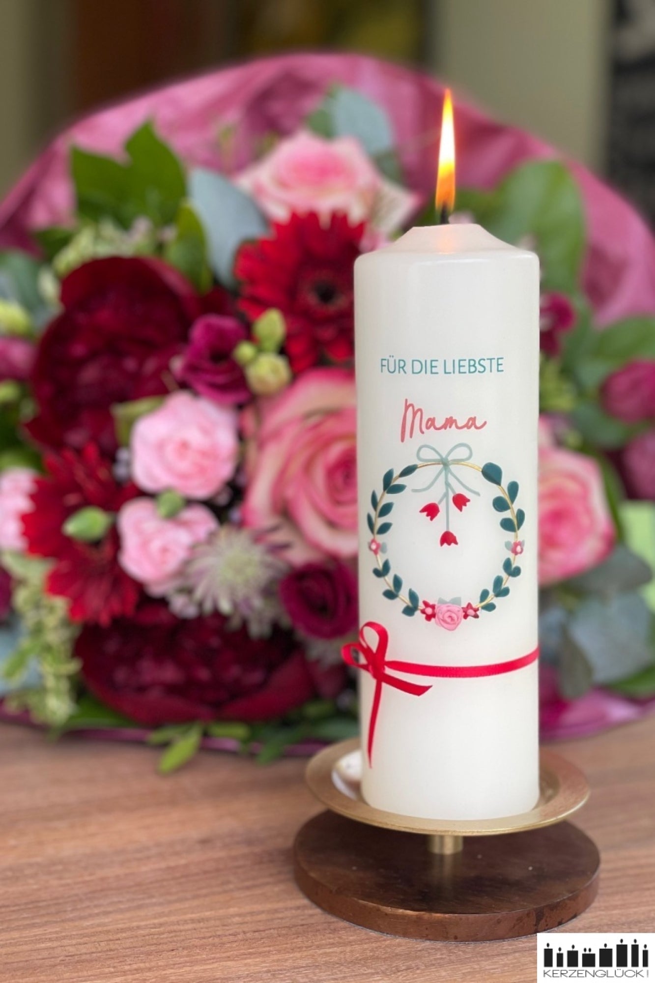 Für die liebste Mama - Kerze "Blumenkranz"