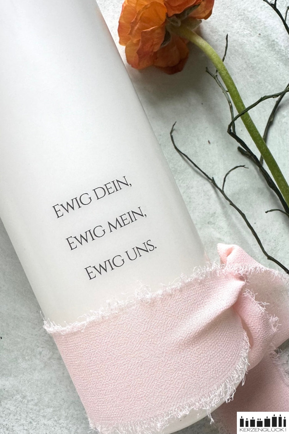 Individueller Spruch auf Kerzenrückseite