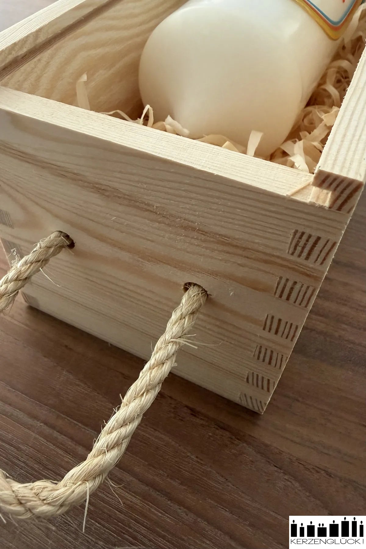 Holzbox mit Schiebedeckel für Kerzen der Größe 25x7 cm / 25x6 cm