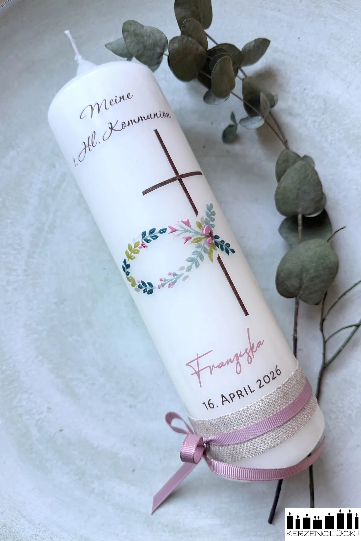 Kommunionkerze mit Fisch aus Bluetenranken in altrosa